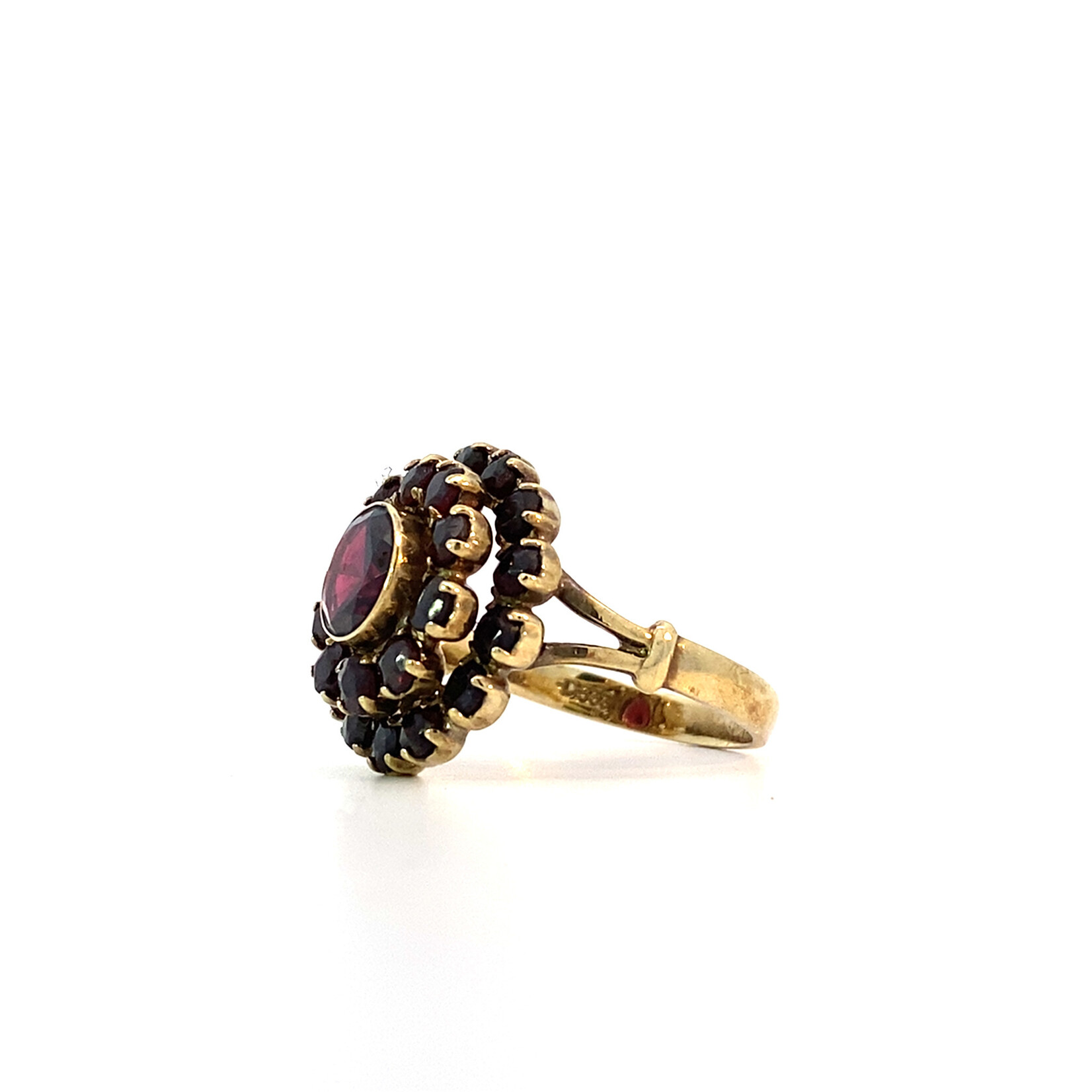 8K Yellow Gold Vintage Garnet Cluster Ring