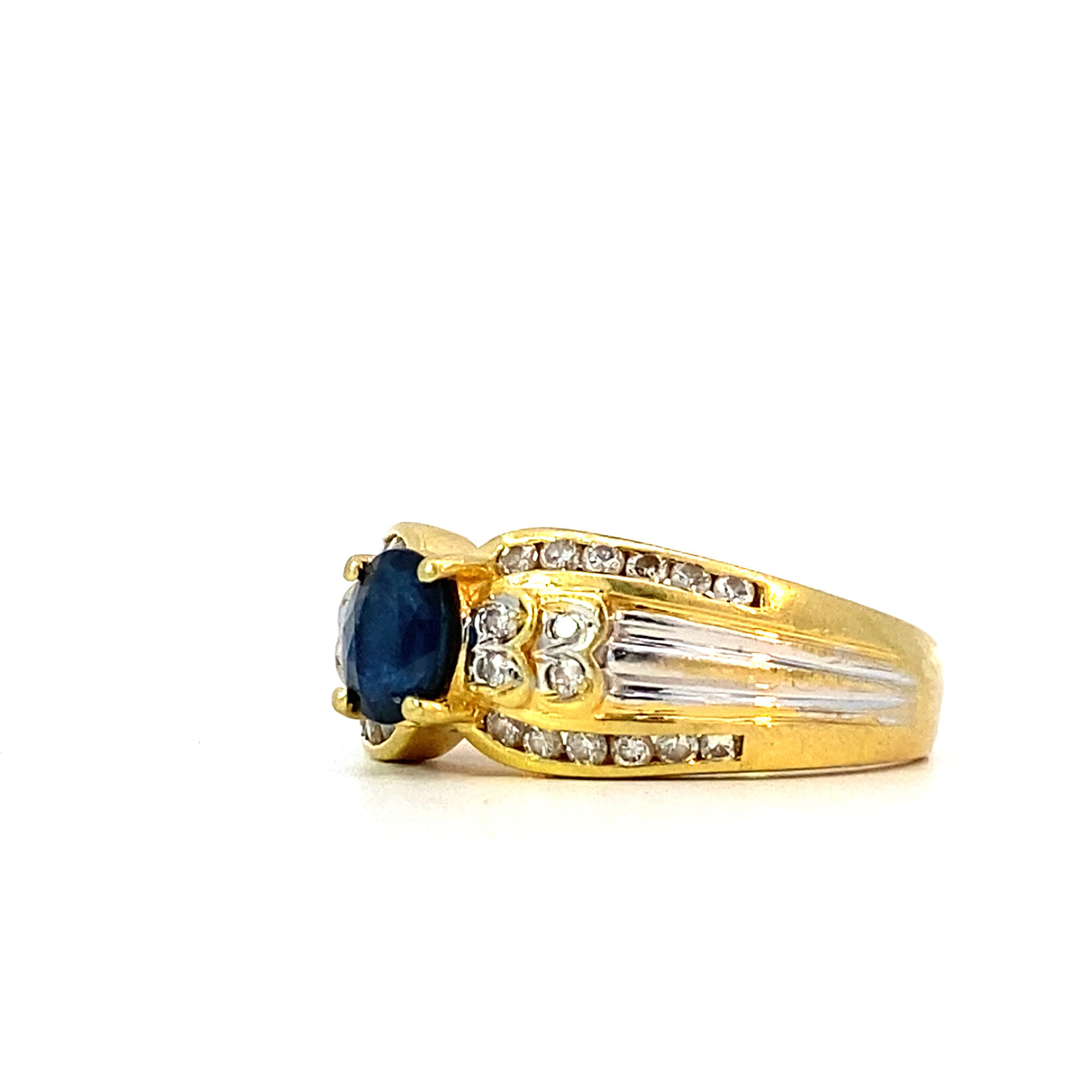 18K Yellow Gold Sapphire & Diamond Ring size 6 D+/-.28ctw S+/-.74ct
