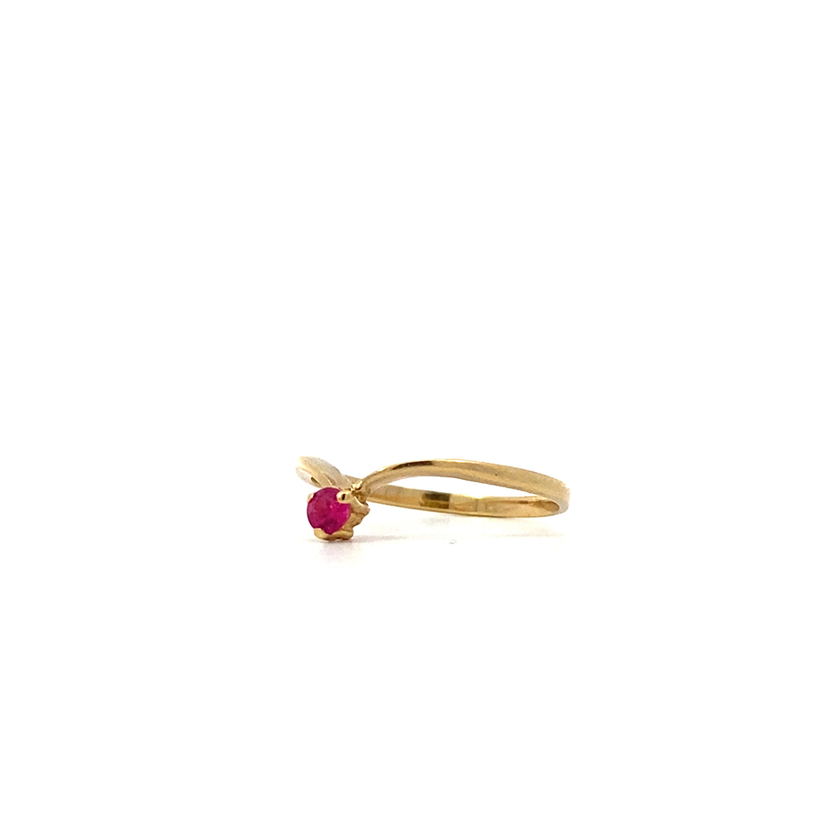 18K Yellow Gold Pink Sapphire ring sz 7