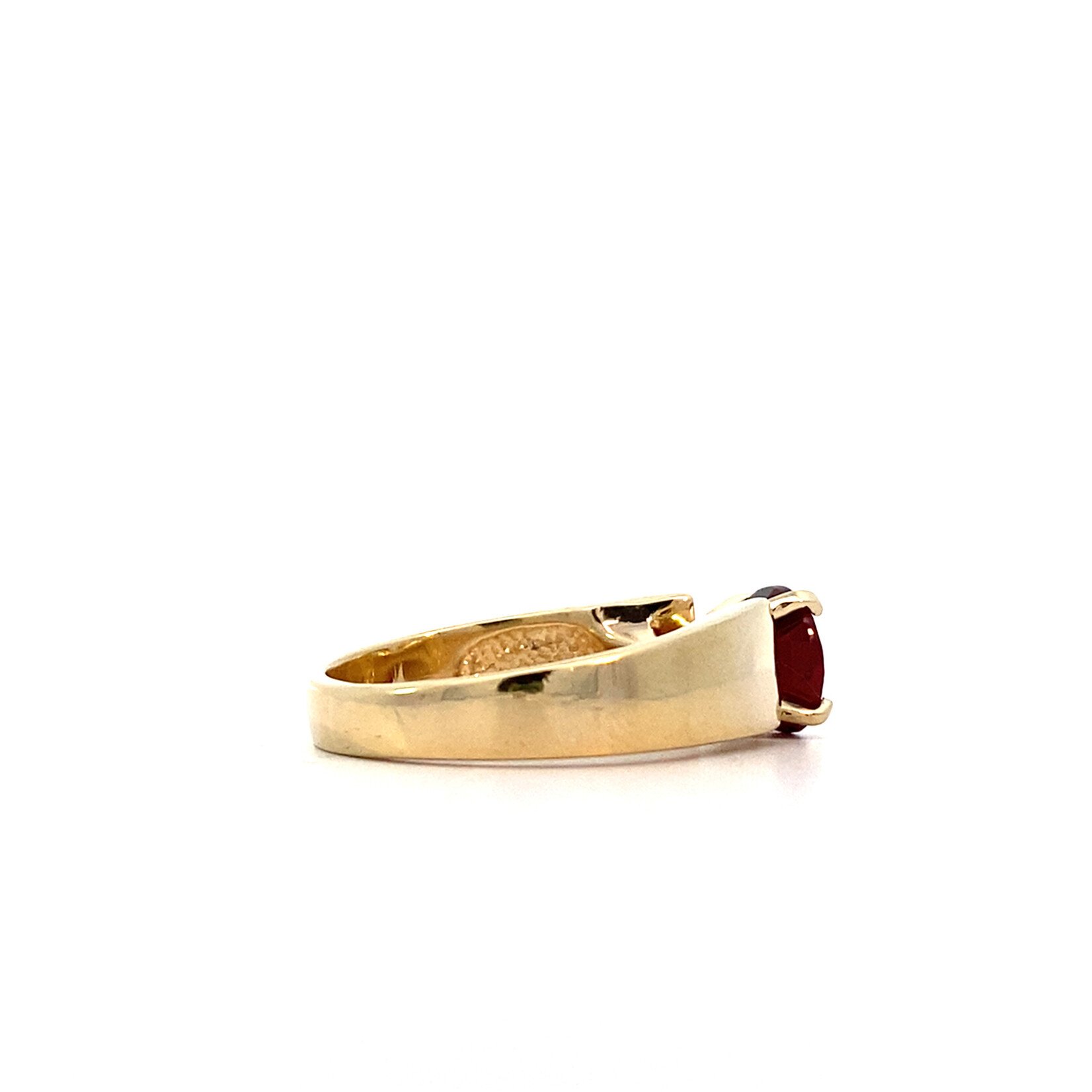 14K Yellow Gold Garnet Ring sz 8