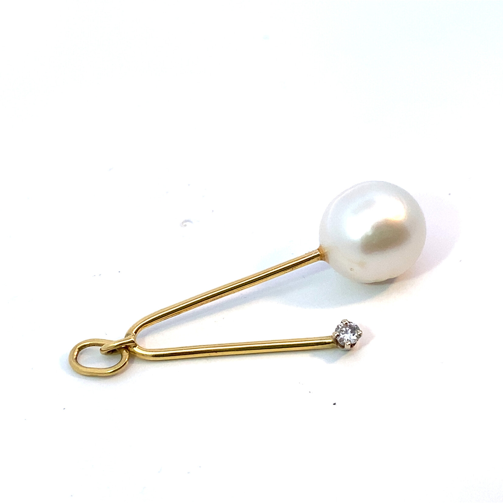 18K Yellow Gold 13mm South Sea Pearl with Diamond Pendant D.10ct
