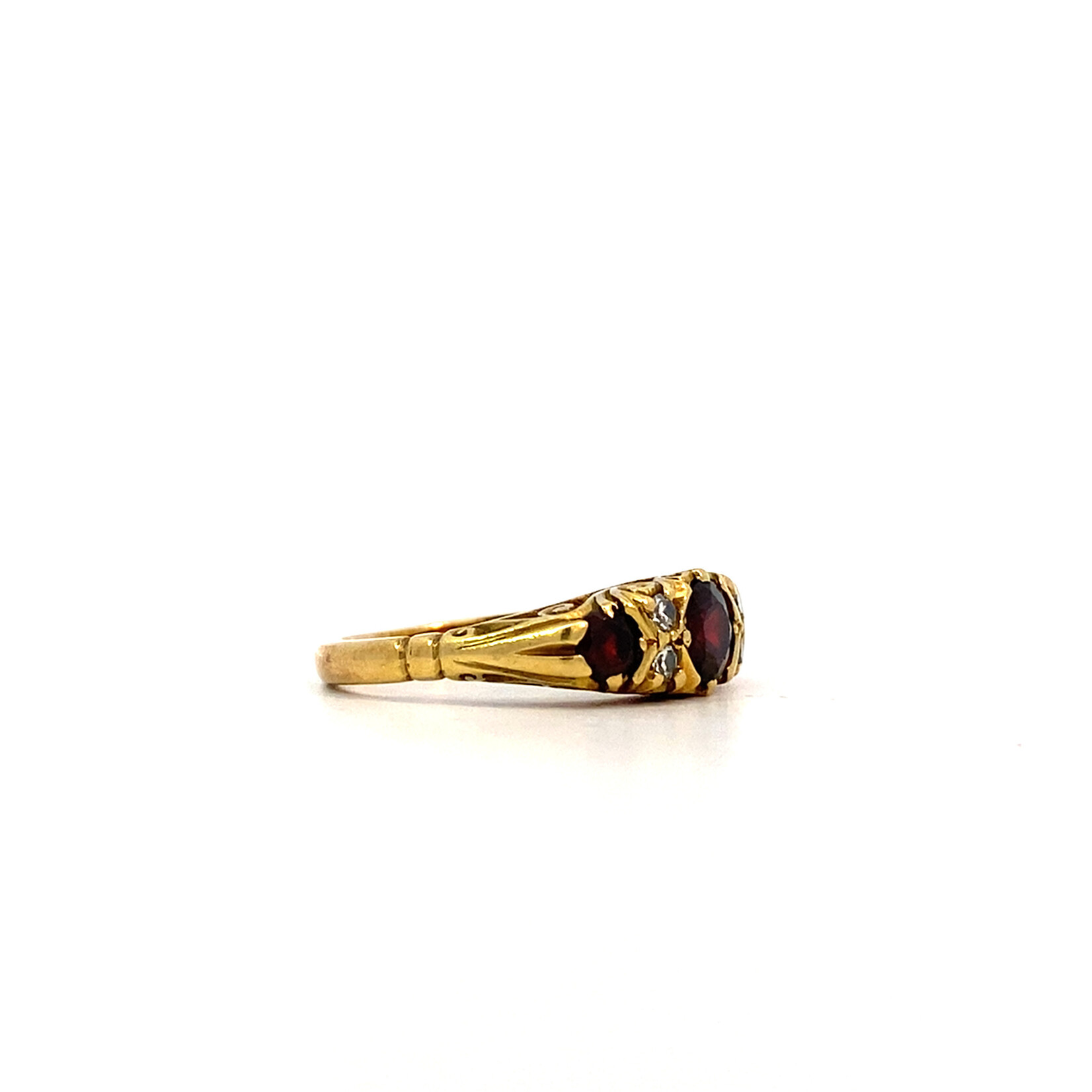 18K Yellow Gold Vintage Garnet and Diamond Ring size 5.75