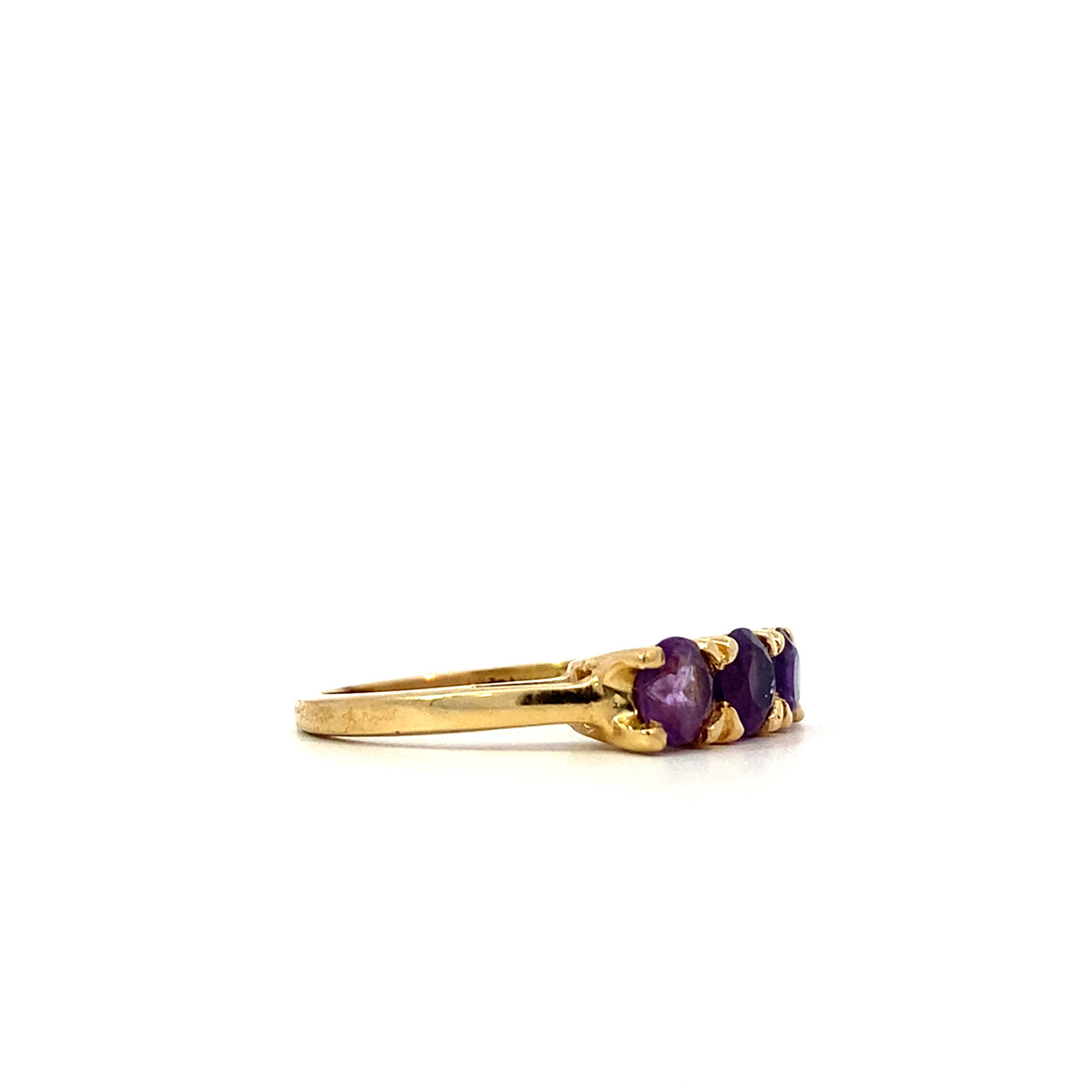14K Yellow Gold 3 Stone Amethyst Ring size 7.25