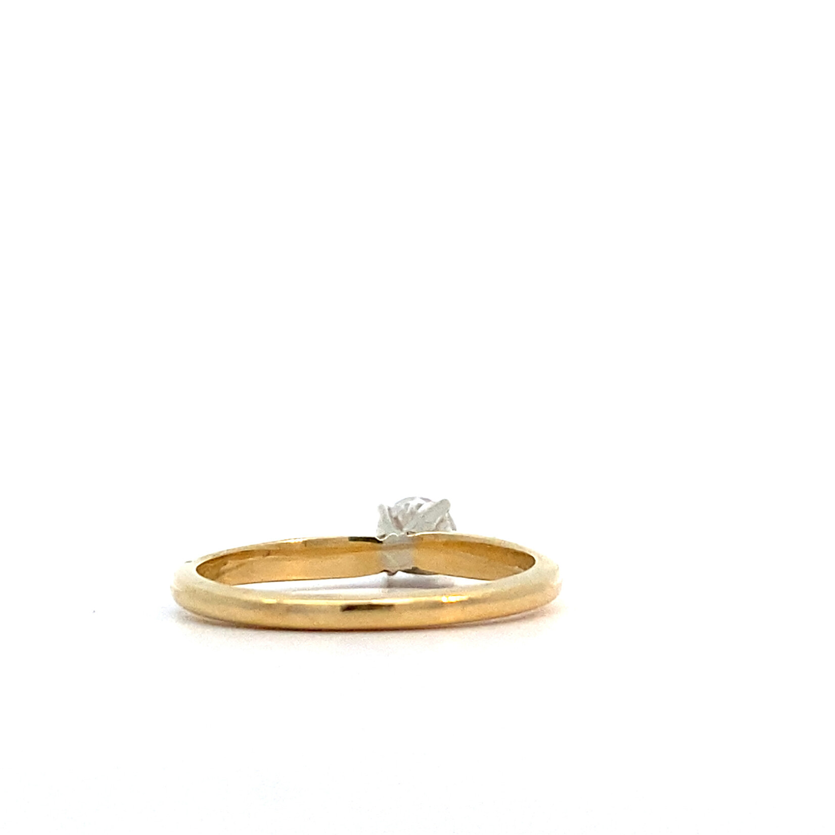 18K Yellow Gold Diamond ring size 5 +/-.33ct
