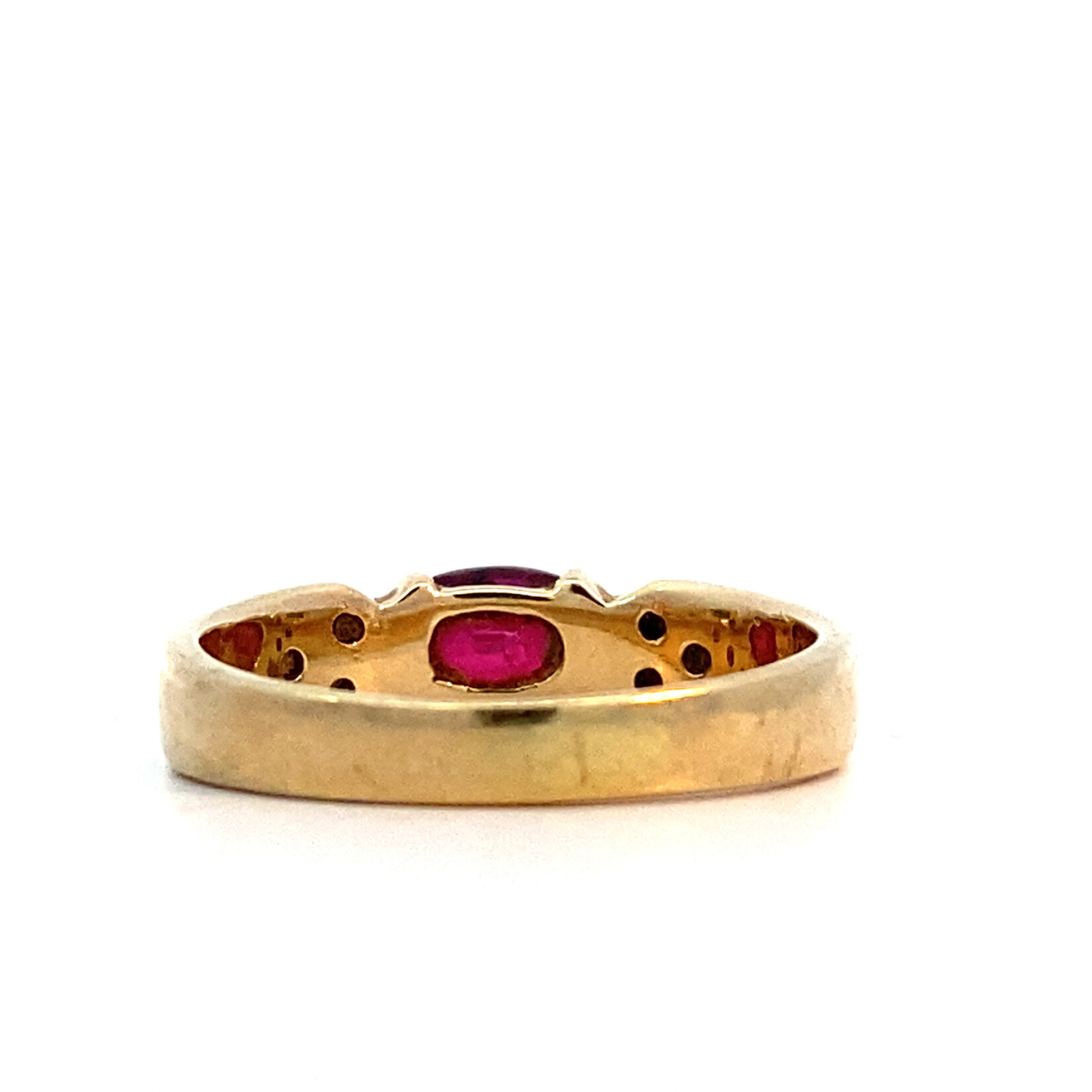 14K Yellow Gold Ruby and Diamond ring size 7.5 D+/-.14ctw