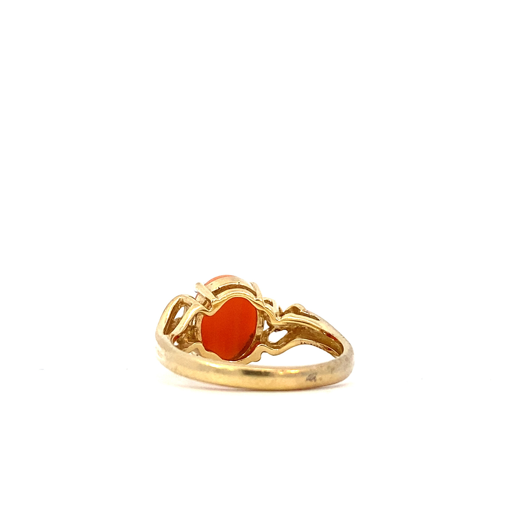 14K Yellow Gold Coral Ring size 6