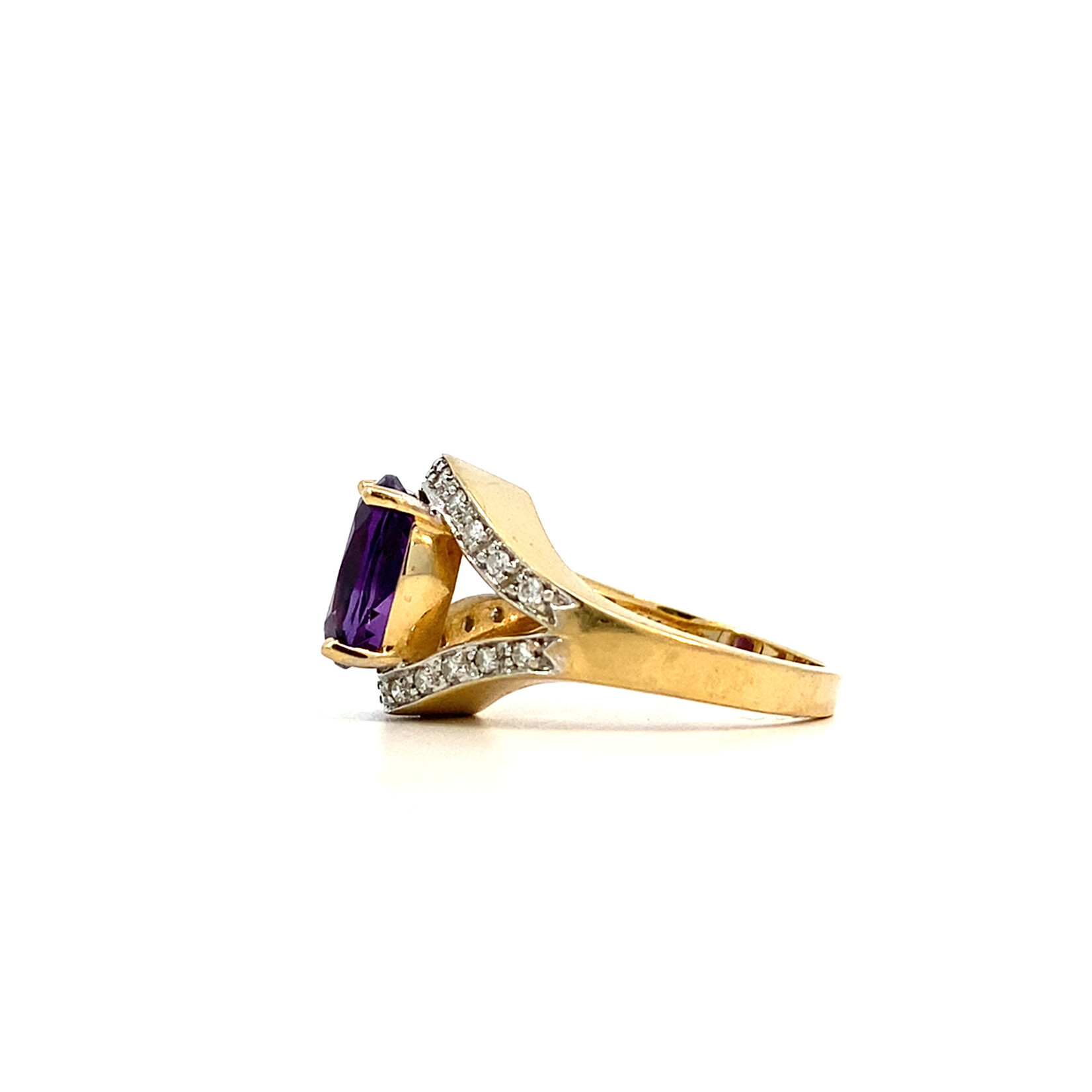14K Yellow Gold Amethyst & Diamond Ring size 6 D+/-.17