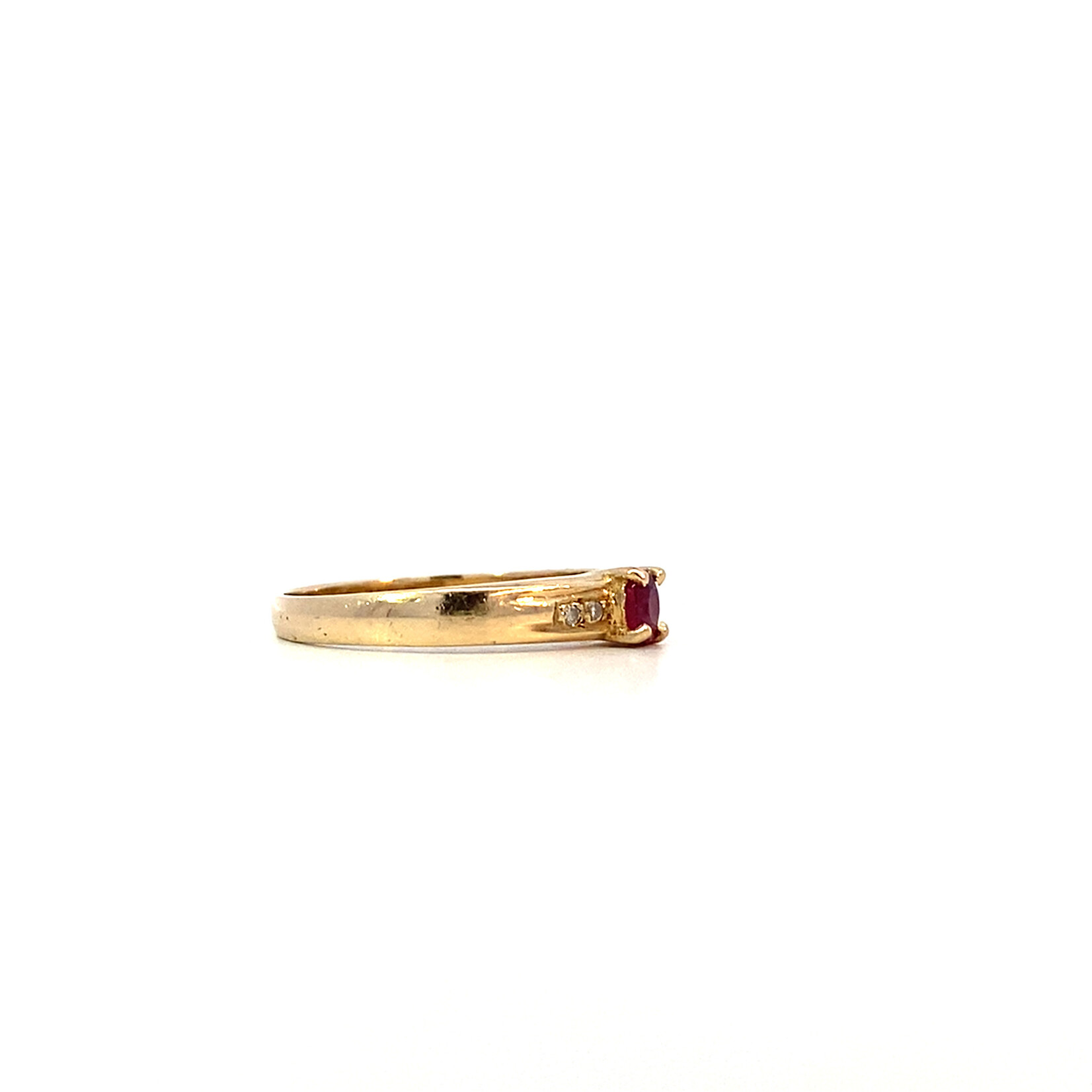 18K Yellow Gold Ruby and Diamond Ring sz6.5