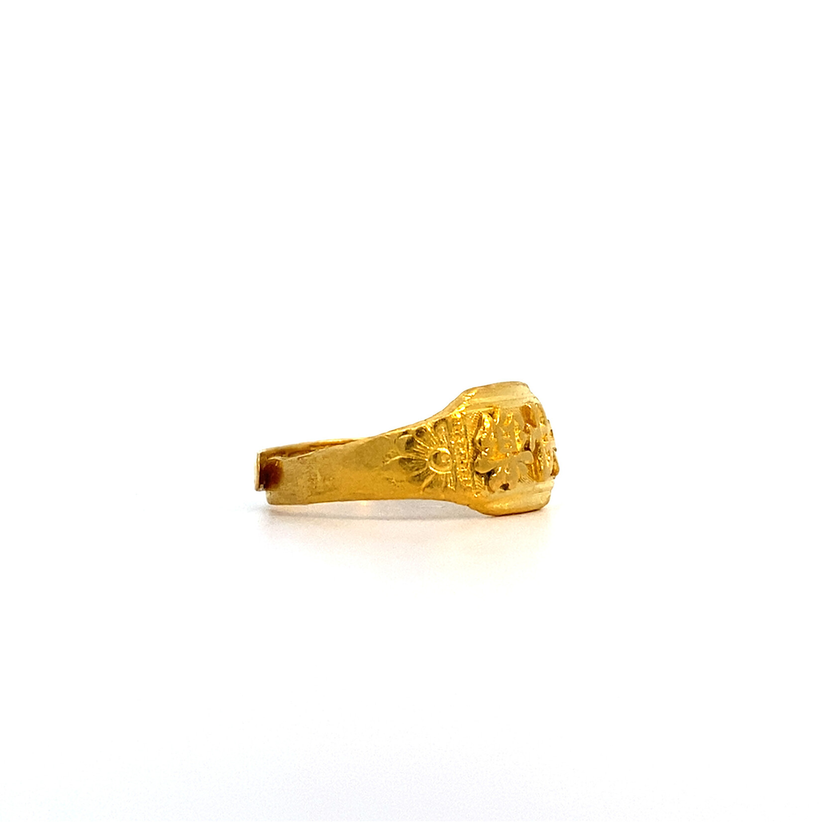24K Yellow Gold "Beautiful Flower" Ring sz5.5