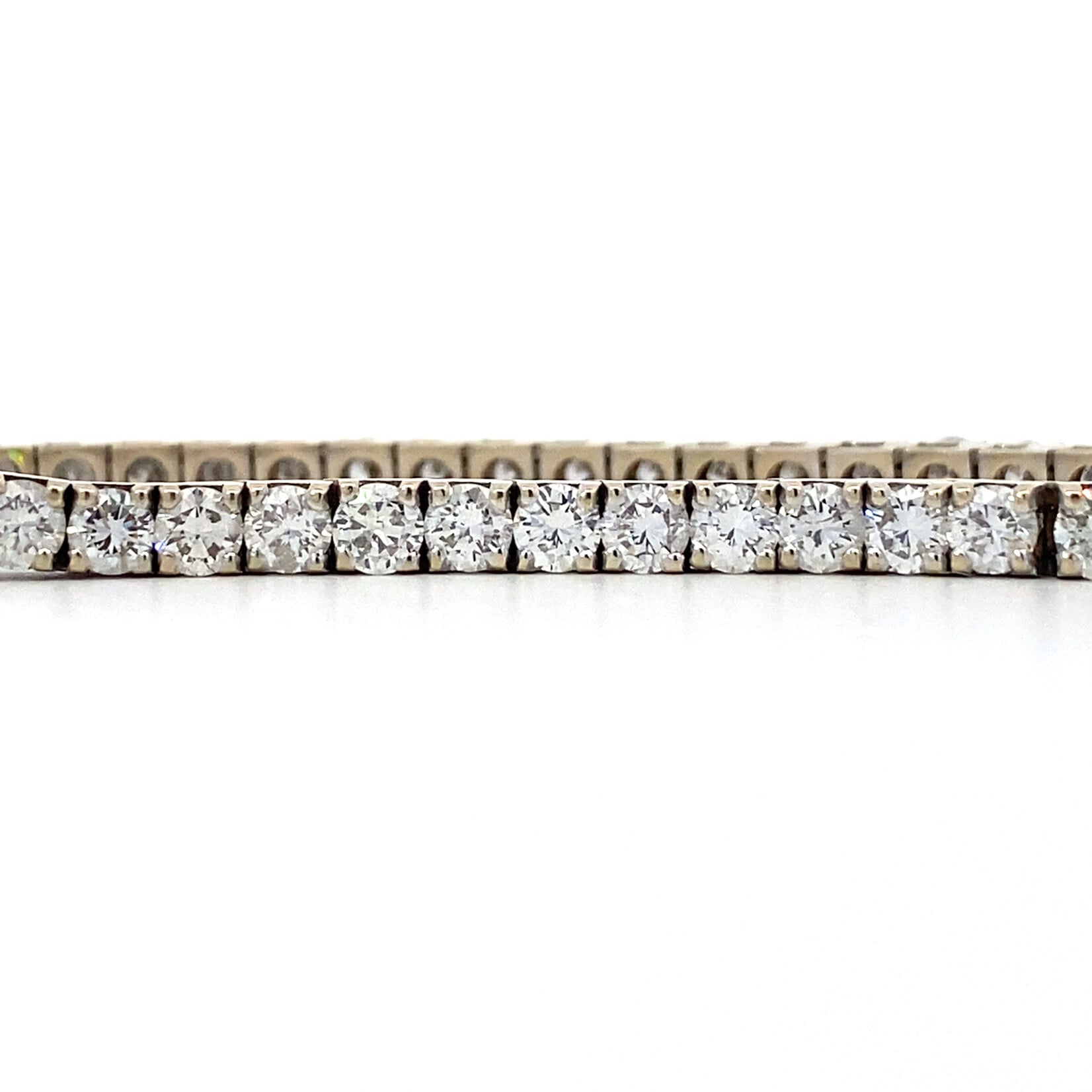 14K White Gold 6.5" Diamond Tennis bracelet 7.91ct (Has Orig. Apprasial on File)