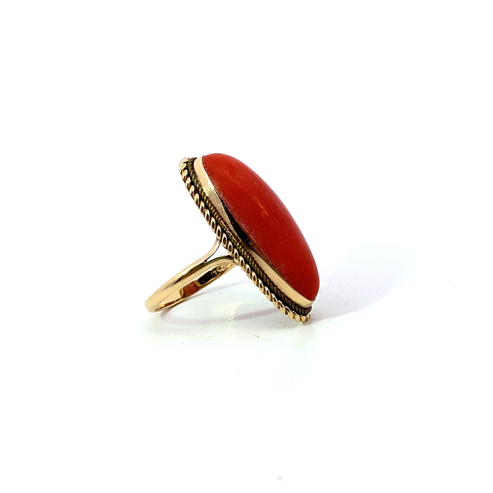 18K Yellow Gold Red Coral Marquise Ring sz6
