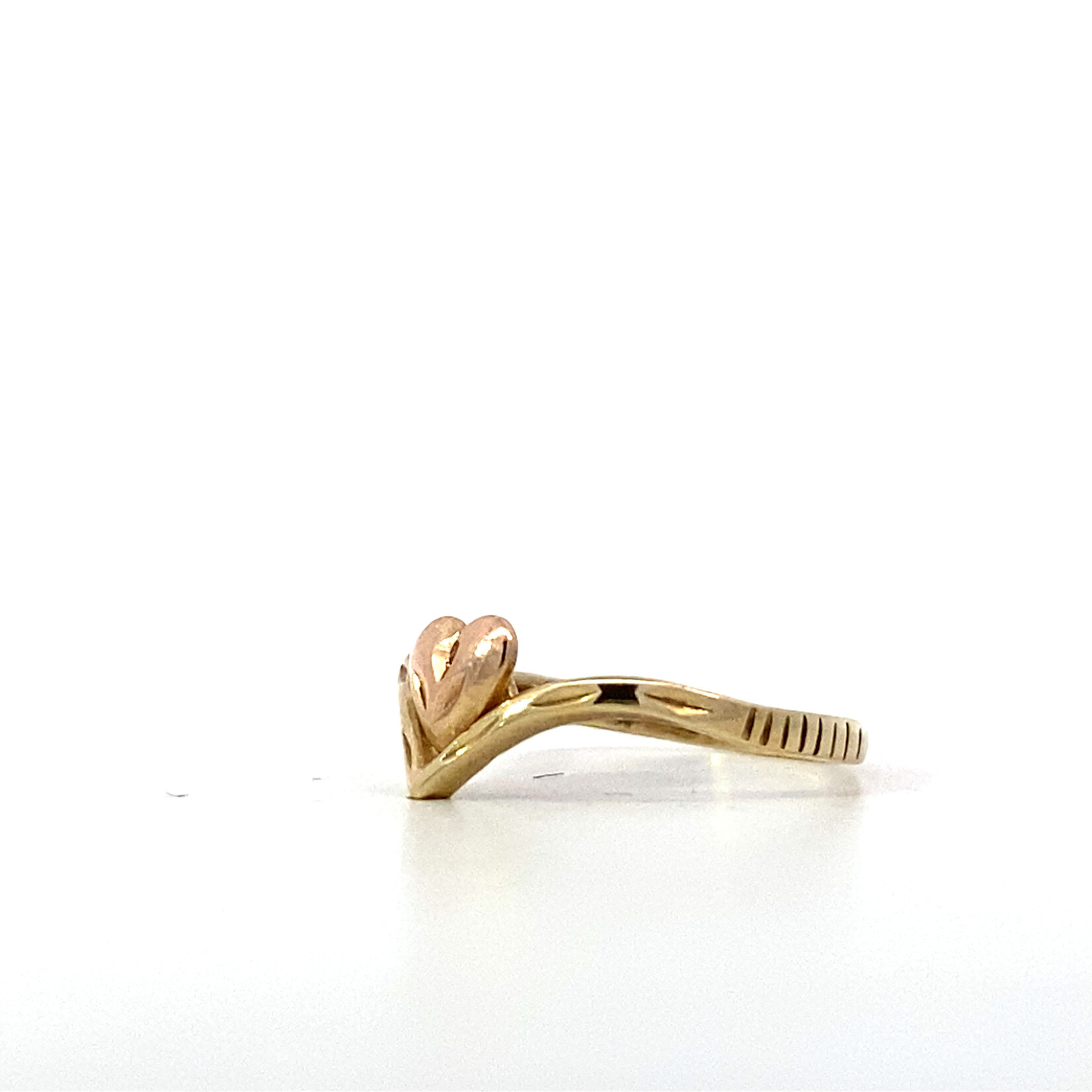 14K Rose Gold Heart V Ring sz6