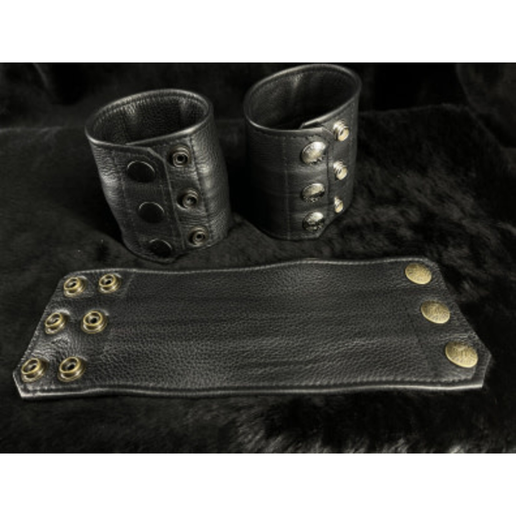 Kookie Kookie - Black/Black Soft Leather Wrist Wallet