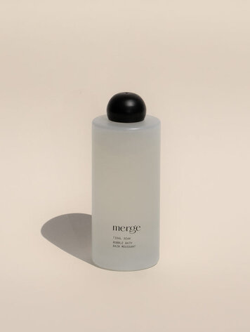 Merge Tidal Soak Bubble Bath