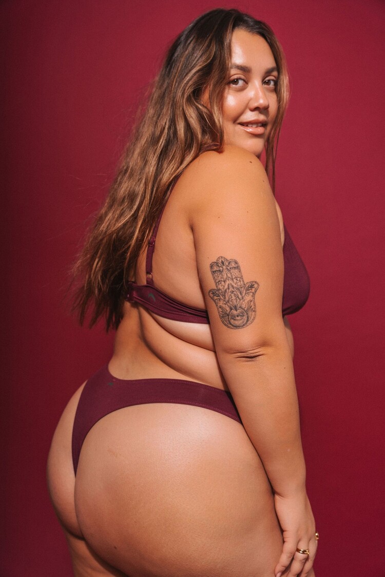 Huha Special Edition Maroon - High Rise Thong