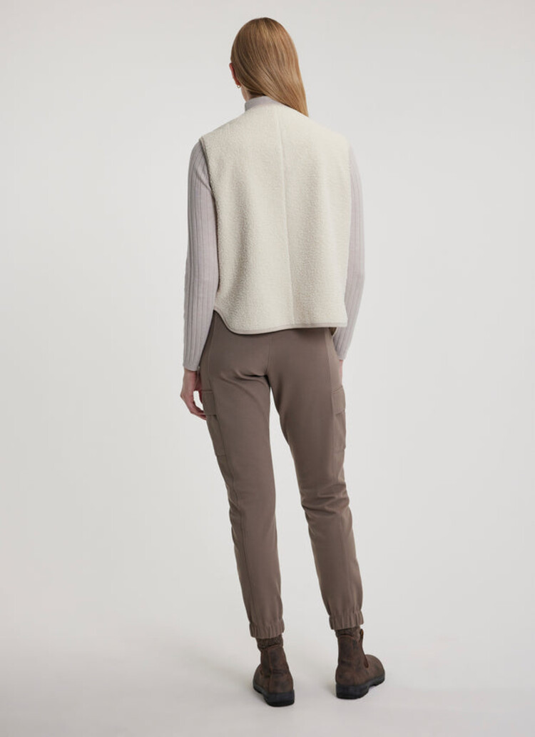 FIG Iclyn Sleeveless Vest