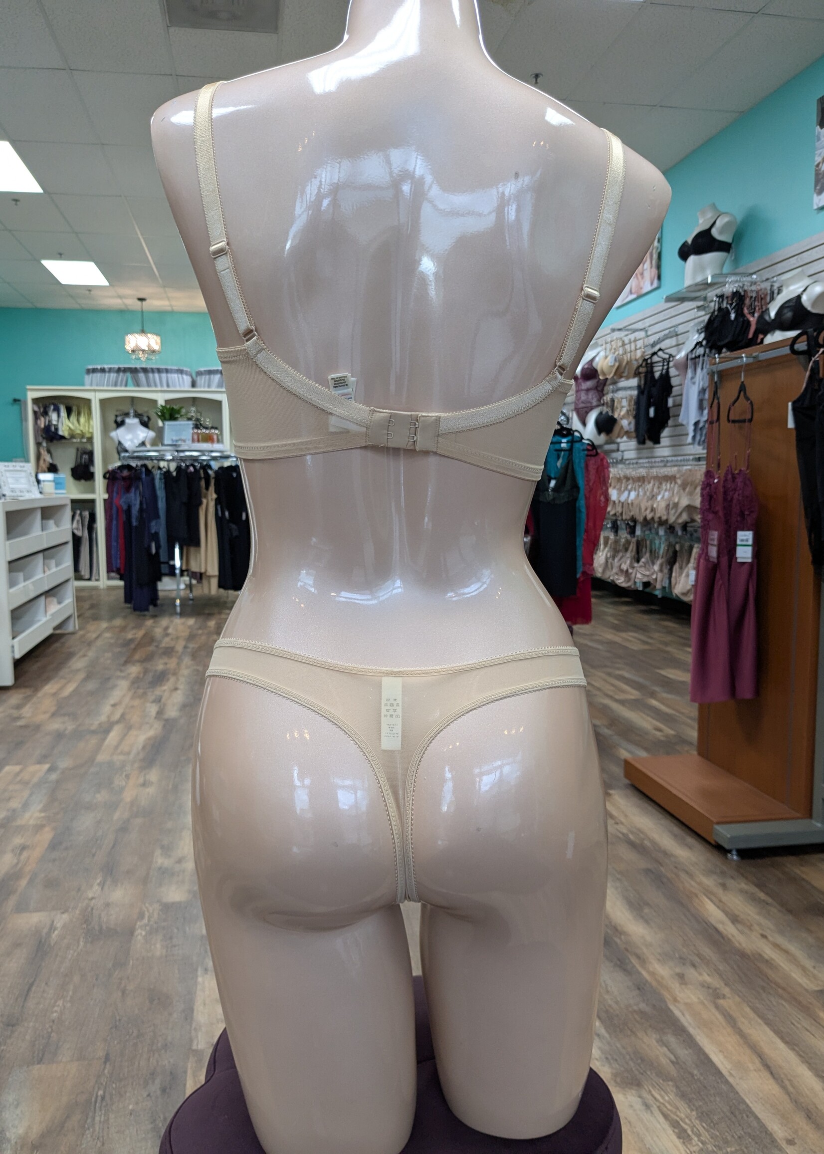 gossard 13006 Glossies Lace Sheer Thong