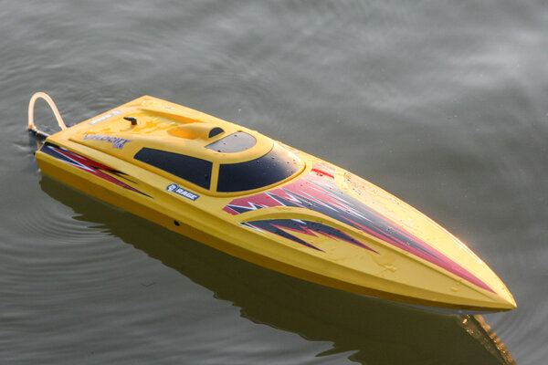 Rage R/C RGRB1208 Velocity 800 BL Brushless Deep Vee Offshore Boat, RTR