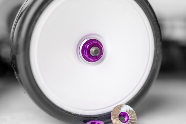 1UP Racing Purple Lockdown M4 Wheel Nuts, 4pcs