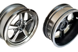 Team Associated Drag Front Wheels, 2.2/3.0in 12mm Hex, Black Chrome