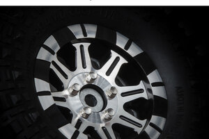 Gmade 1.9 AR05 5 Lug Aluminum Beadlock wheels (2) Gmade 1.9 AR05 5 Lug Aluminum Beadlock wheels (2)