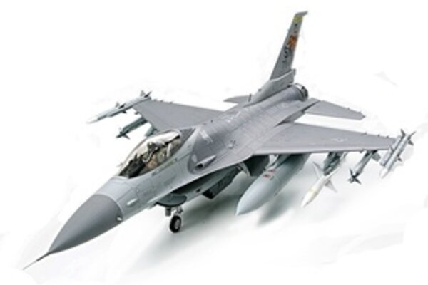 Tamiya TAM60315 1/32 Lockheed Martin F-16CJ Blk 50