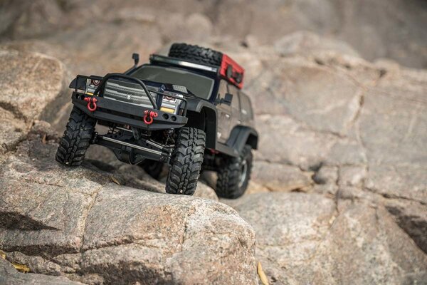 Redcat Racing RER09587   EVEREST-GEN7-PRO-BLACK Redcat Everest Gen7 PRO RC Scale Crawler - 1:10 Brushed Rock Crawler