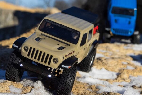 Axial Racing AXI00005T1 1/24 SCX24 Jeep JT Gladiator 4WD Rock Crawler Brushed RTR, Beige