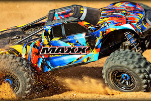Traxxas 89086-4-YLW Maxx®: 1/10 Scale 4WD Brushless Electric Monster Truck with TQi™ Traxxas Link™