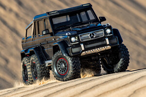 Traxxas 88096-4-BLK TRX-6® Scale and Trail® Crawler with Mercedes-Benz® G 63® AMG Body:  6X6 Electric Trail Truck with TQi™ Traxxas Link™ Enabled 2.4GHz Radio System