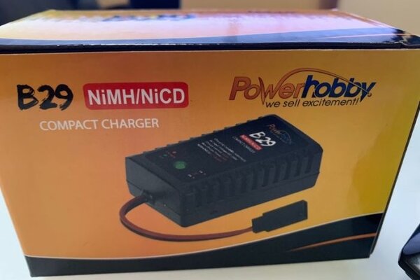 Powerhobby PHBPHB29  B29 Fast Peak NiMH NiCD AC Charger for 6V RX Flat /  Hump