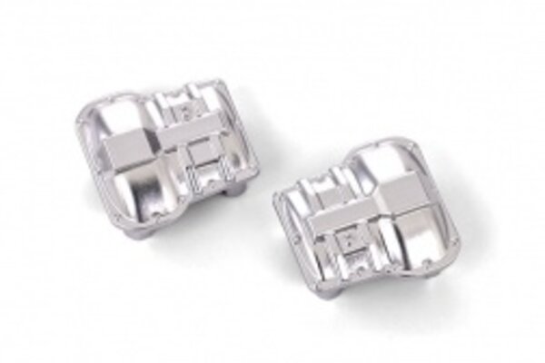 Traxxas 9738-SATIN  Axle cover, front or rear (satin chrome) (2)