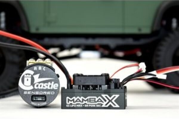Castle Creations CSE010-0155-08  Mamba X & Sensored Motor Combo 25.2V WP ESC & 1406-1900KV