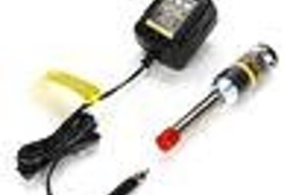 TLR (Team Losi Racing) Twist Lock Glow Igniter and Charger Combo
