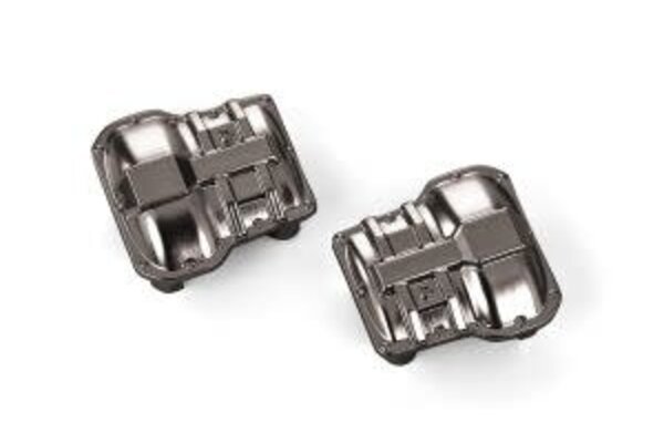 Traxxas 9738-BLKCR Axle cover, front or rear (black chrome) (2)