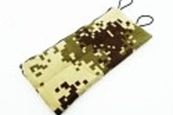 Hot Racing HRAACC58CM04  1:10 SF Digital Camo Sleeping Bag