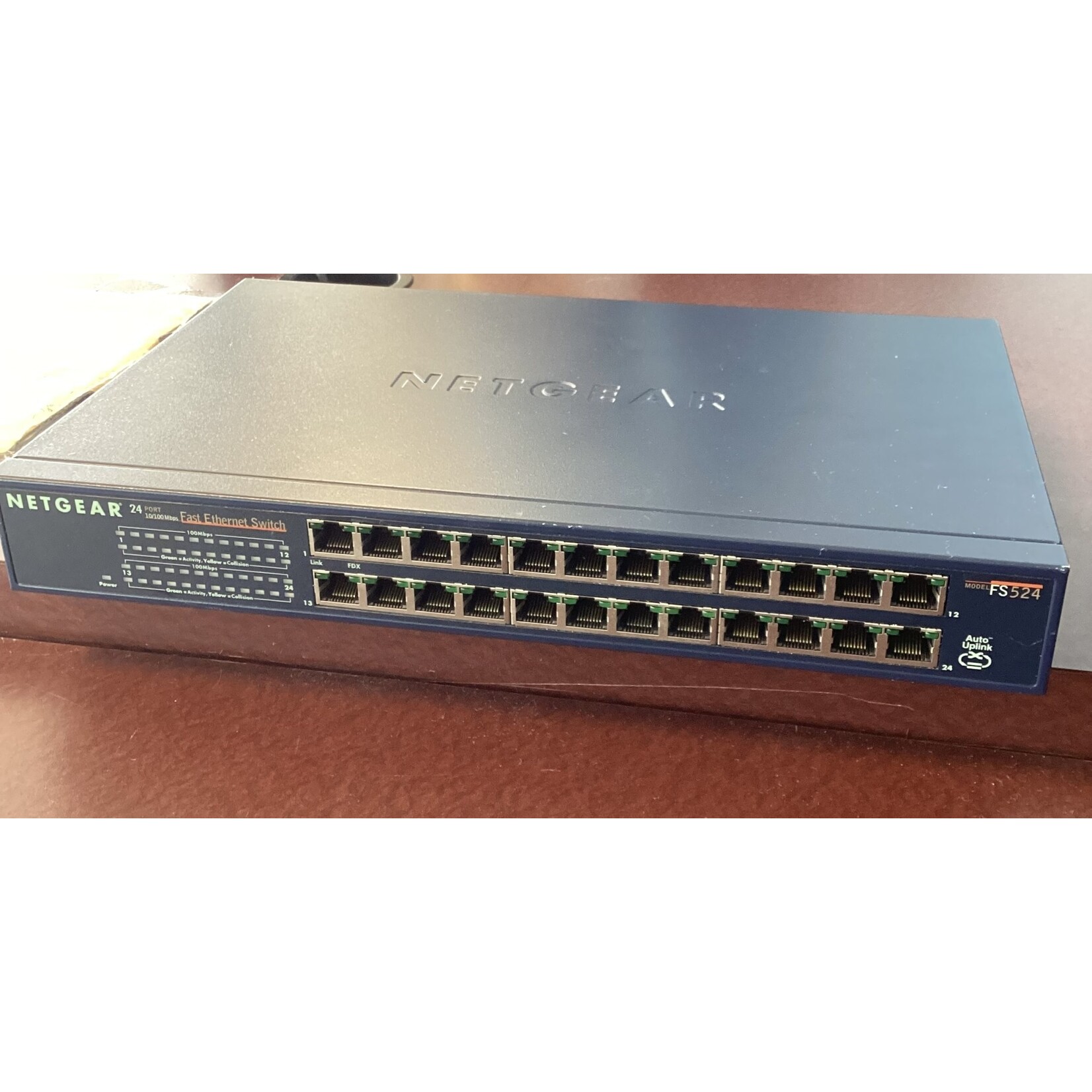 Netgear 24-port 10/100 Mbps Fast Ethernet Switch