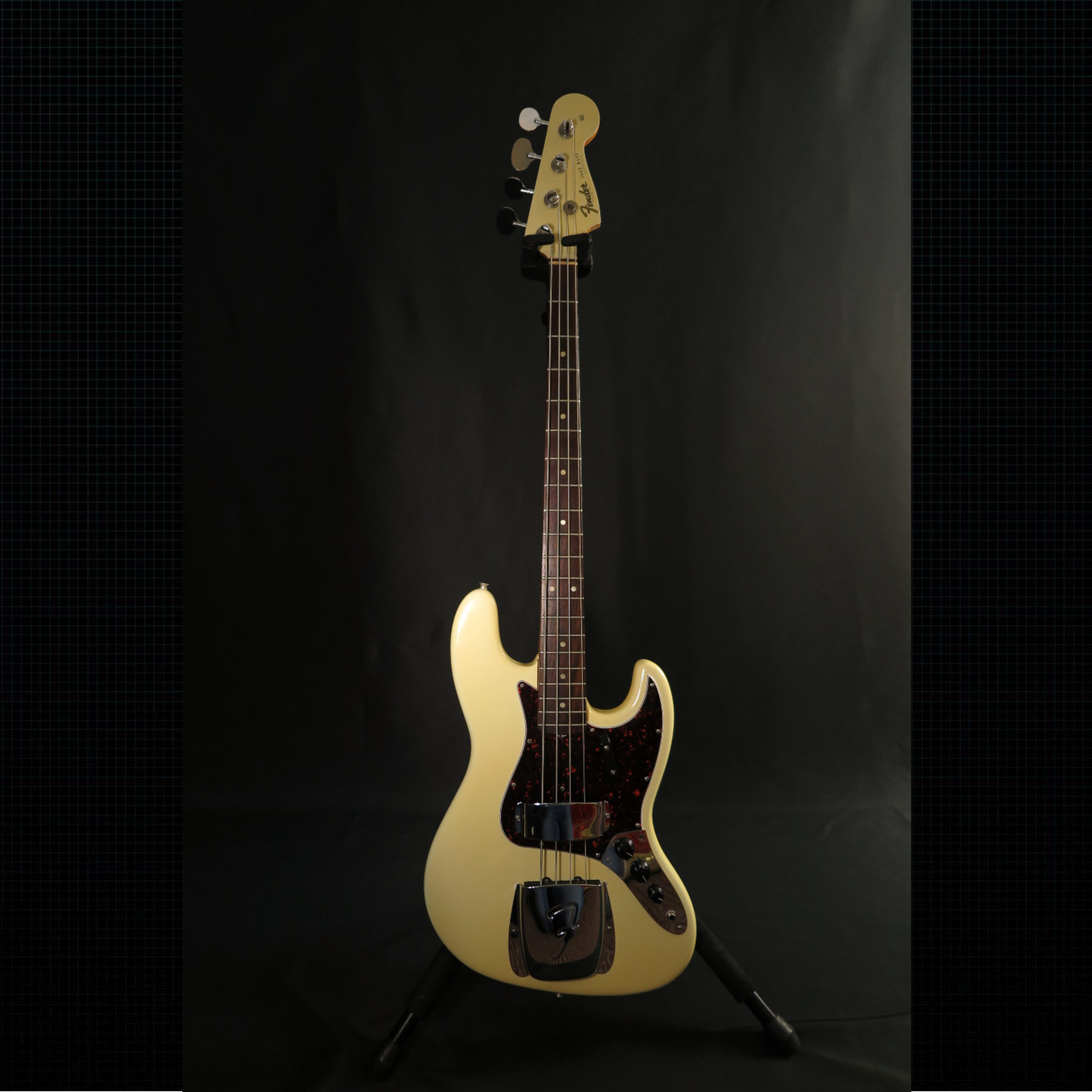 Fender 1965 Fender Jazz Bass Olympic White Refinished (Used)