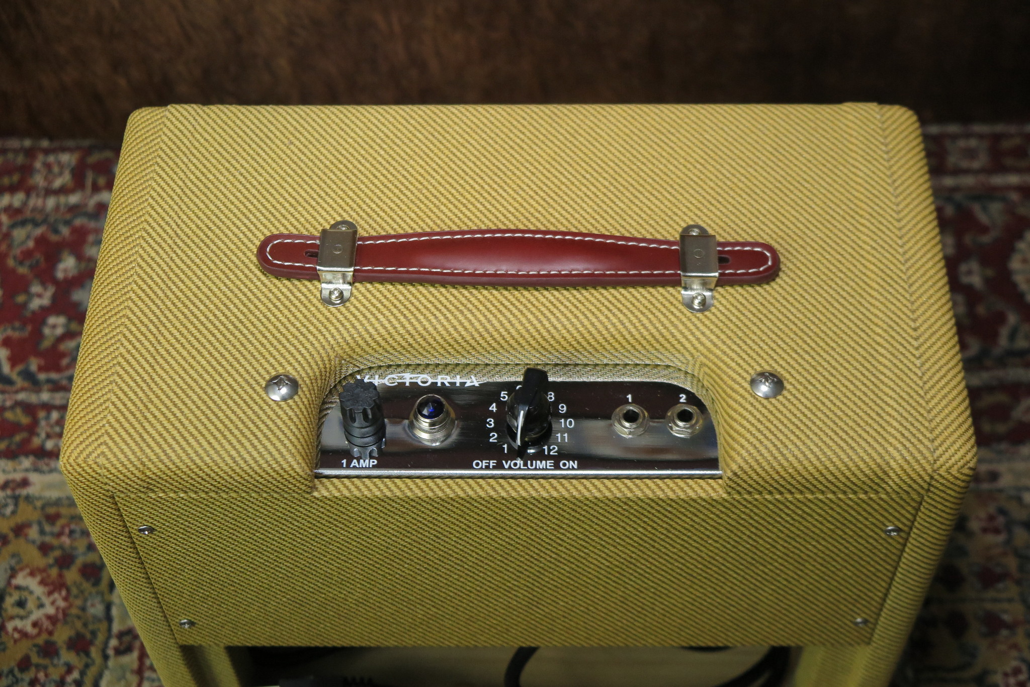 Victoria Amplifier Company Model 518 5W 1x8 Combo-4