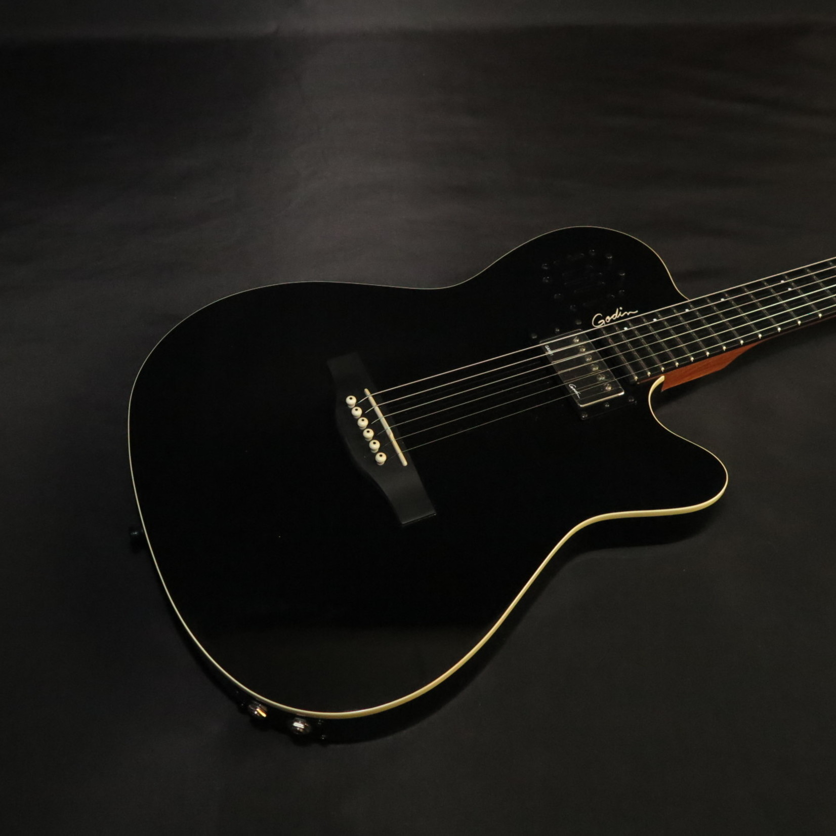 Godin 2019 Godin A6 Ultra Semi-Acoustic Electric Guitar - High Gloss Black (Used)