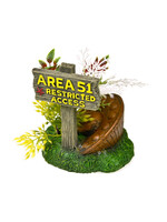 Blue Ribbon Blue Ribbon Whimsical Decorative & Floral Area 51 Sign w/ UFO 4.25 x 4.25 x 4.75"