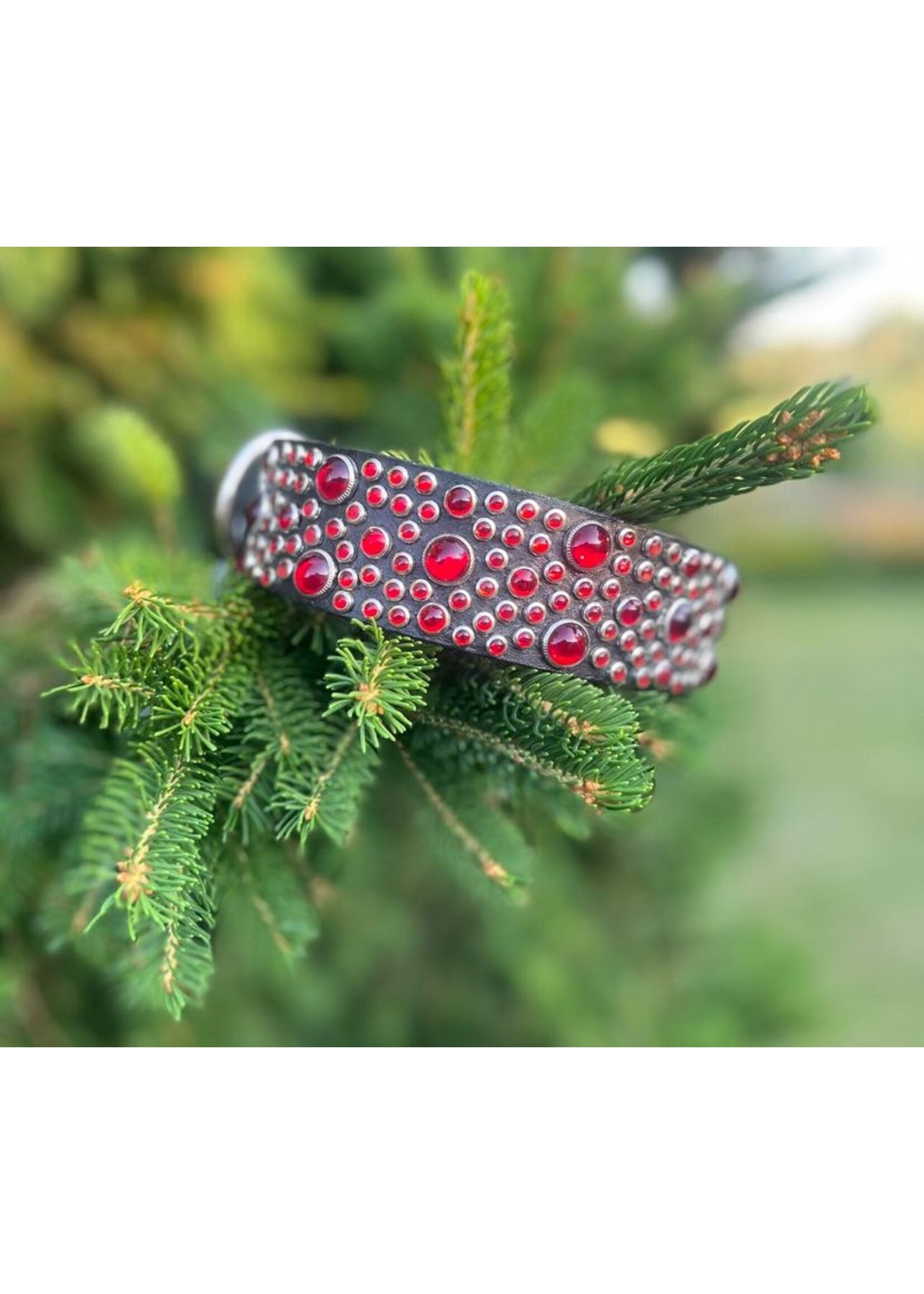 RN Design 1.5" Chunky Black / Red Siamese Stone 22"