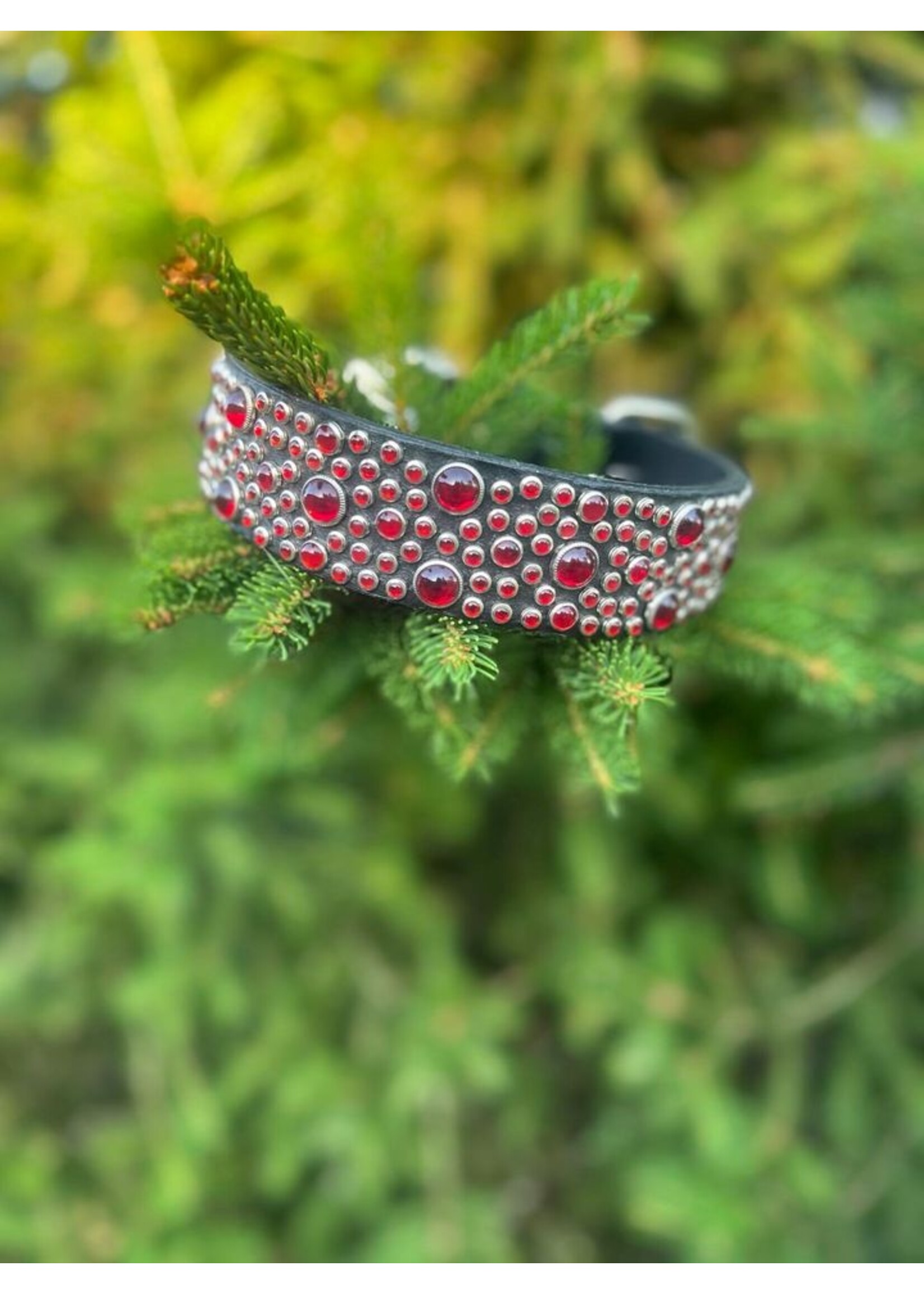 RN Design 1.5" Chunky Black / Red Siamese Stone 22"