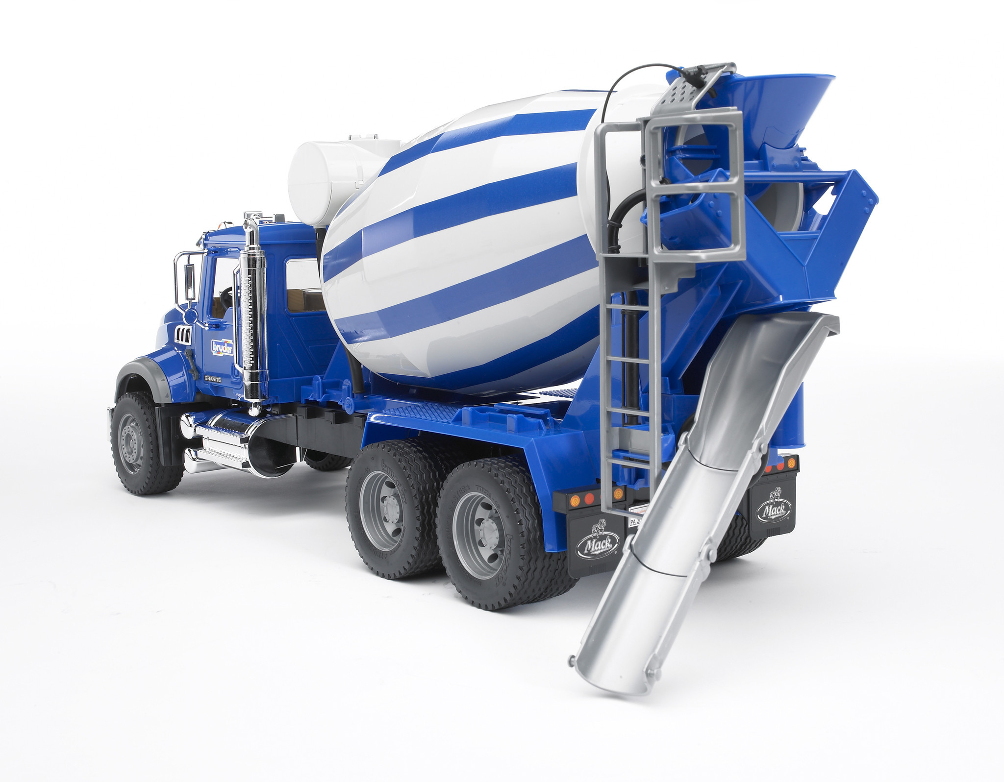 Bruder Bruder 02814 - Camion-bétonnière MACK Granite