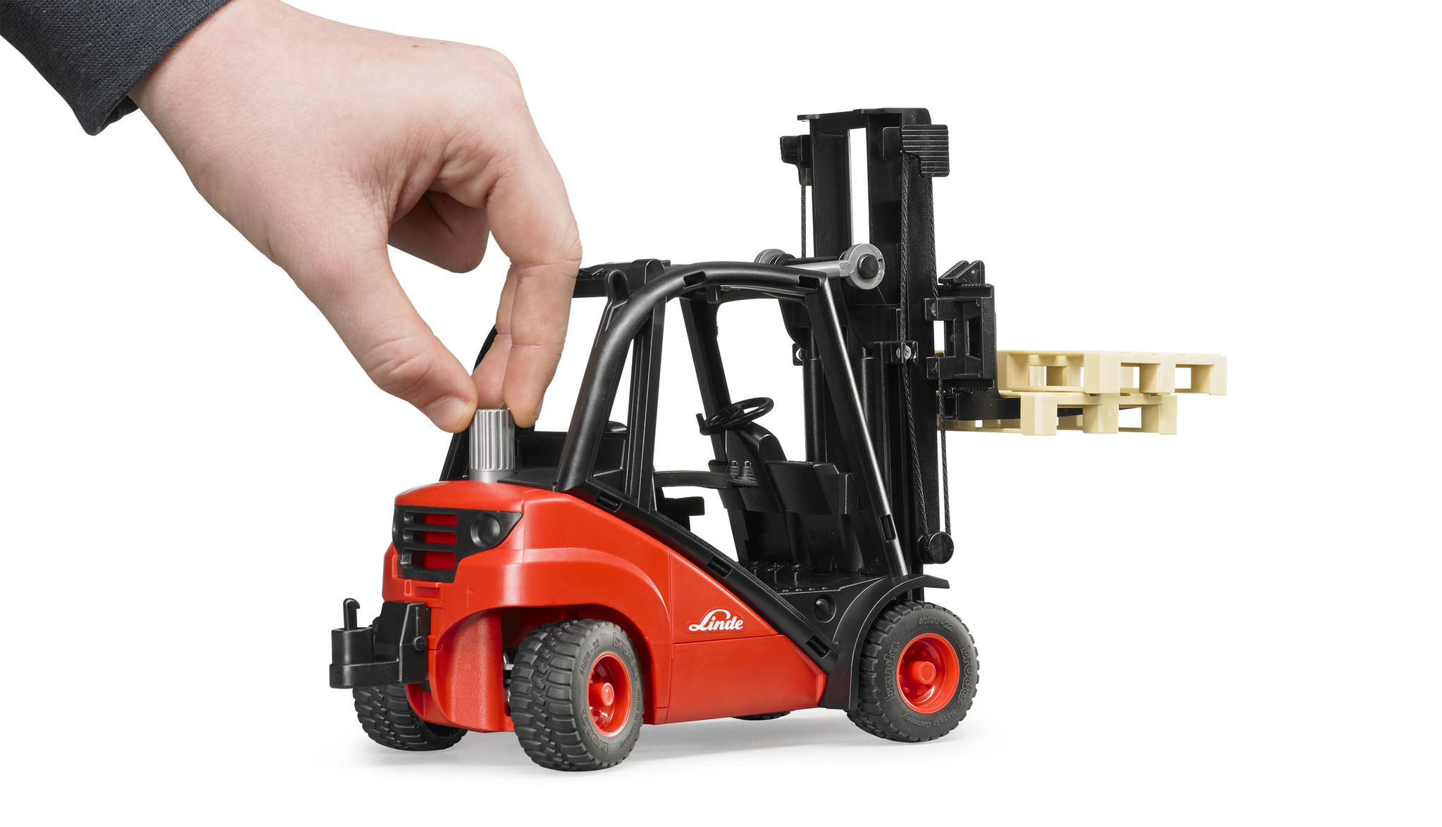 Bruder Bruder 02511 - Chariot élévateur Linde H30D avec dispositif d'attelage