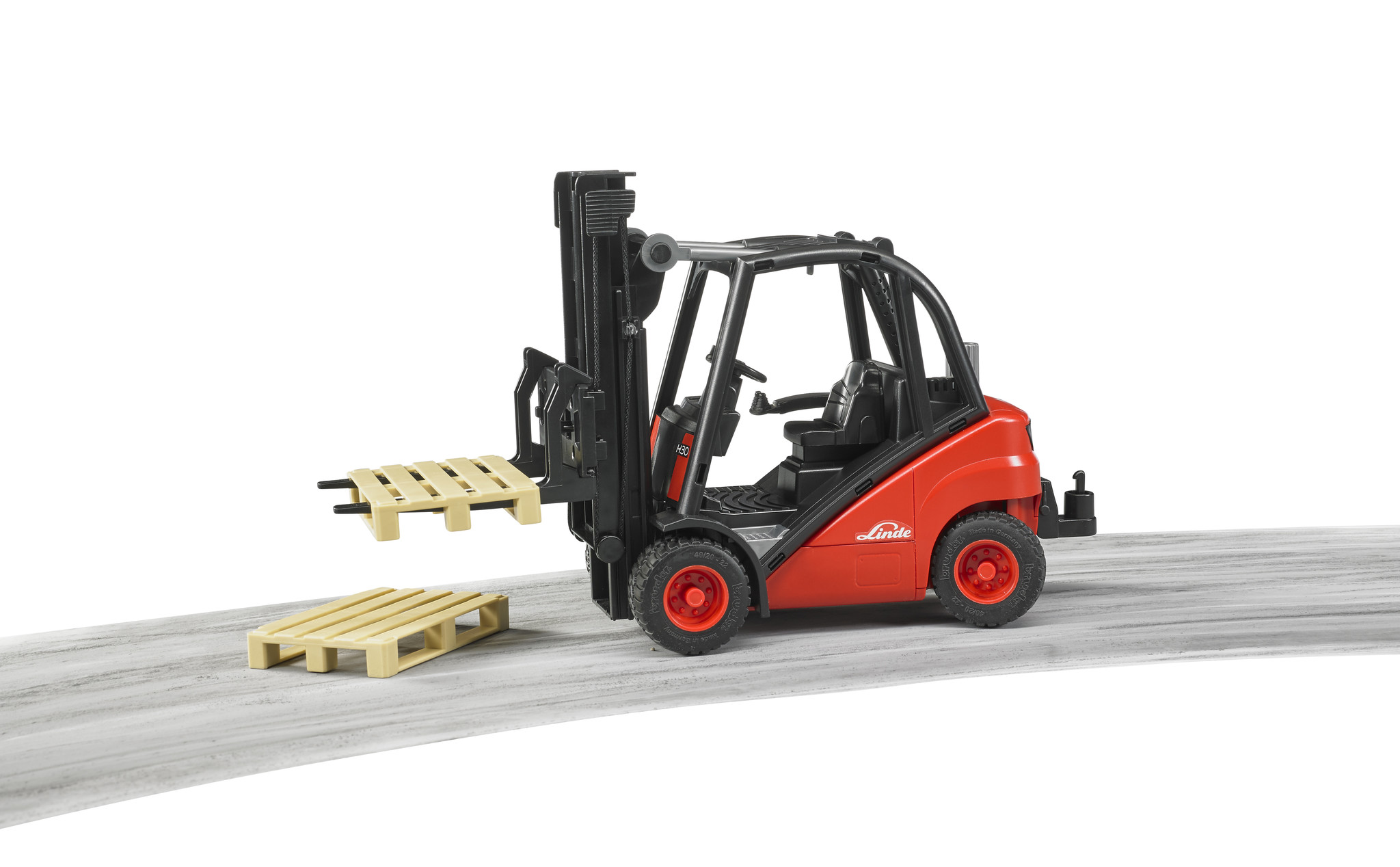 Bruder Bruder 02511 - Chariot élévateur Linde H30D avec dispositif d'attelage