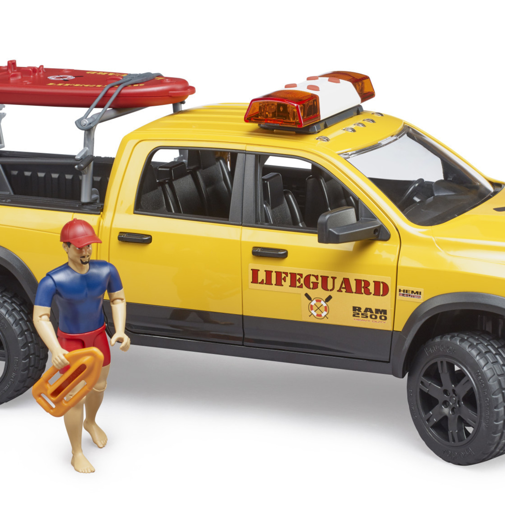 Bruder Bruder 02506 - Power Wagon RAM 2500 pour maître-nageur avec figurine, Stand Up Paddle et module son et lumière