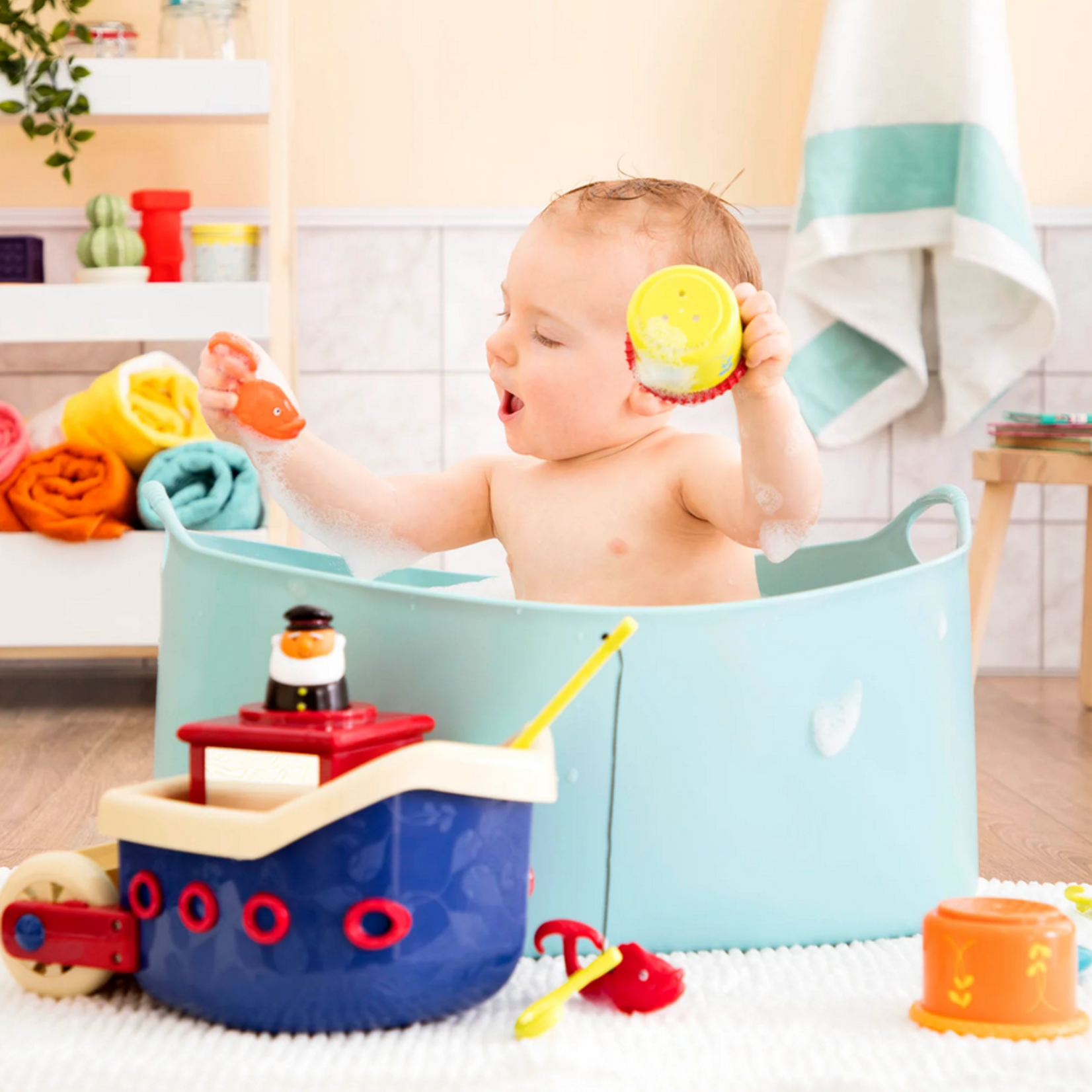 B. Collection B.toys bateau de pécheur 13 jouets pour le bain