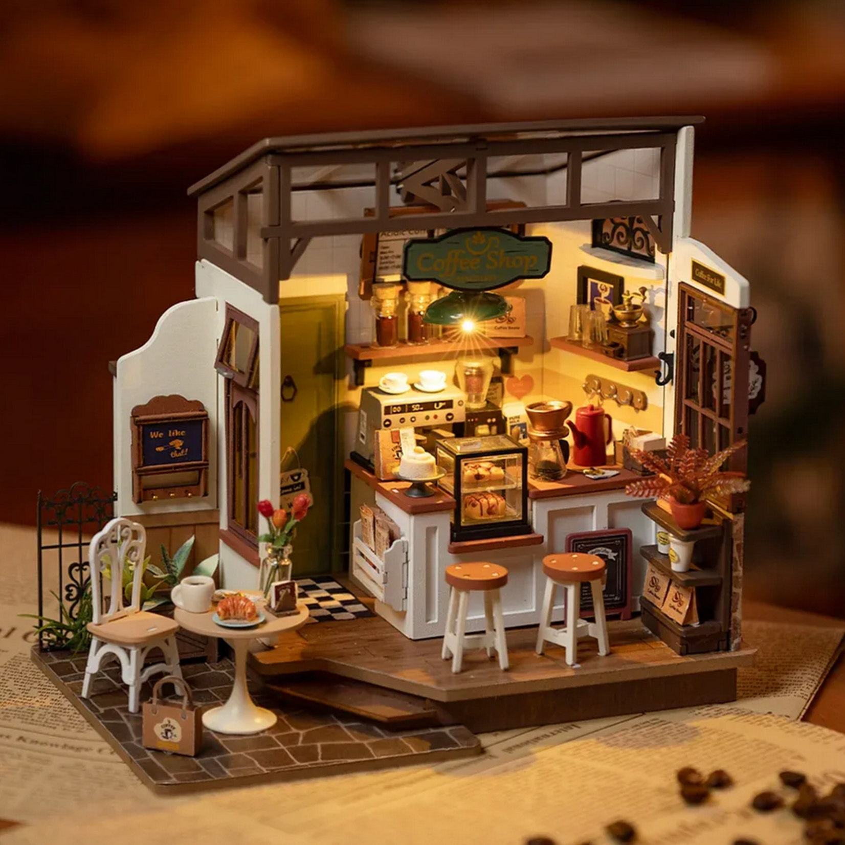 Robotime Rolife DG162 - DIY Miniature House - Slow Life Café