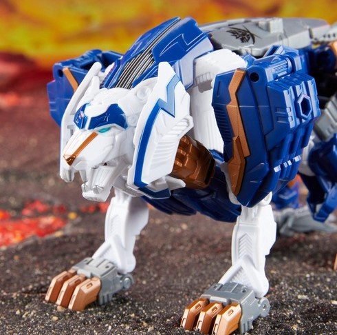 Hasbro Transformers Legacy United - Thundertron